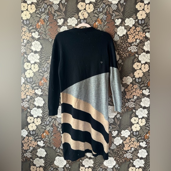 Chinti & Parker Mexicano Turtle Neck Dress sized medium - Picture 8 of 8